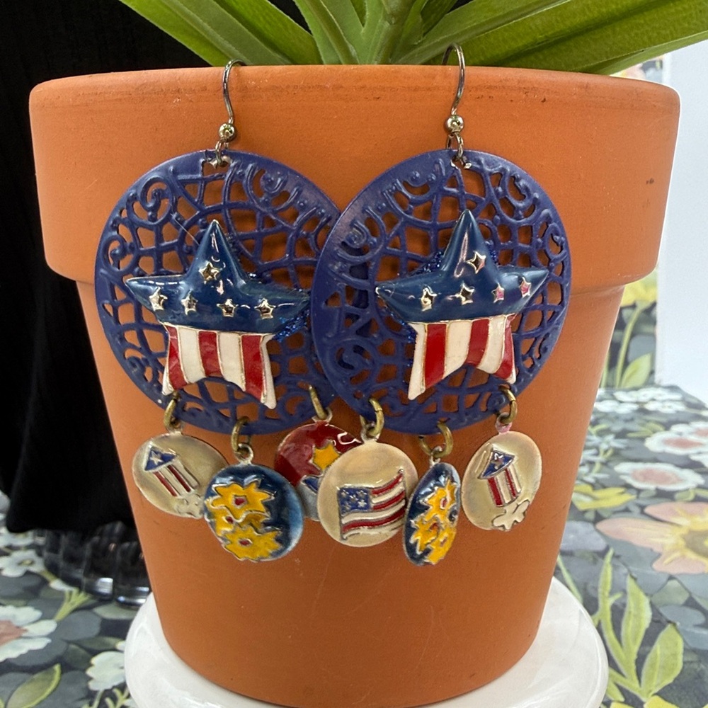 🌟Adorned Crown Jewelry assemblage fireworks July 4 patriotic earrings